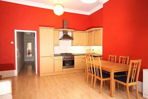 2 bedroom apartment for sale, Bolingbroke Road, Brook Green, London, W14