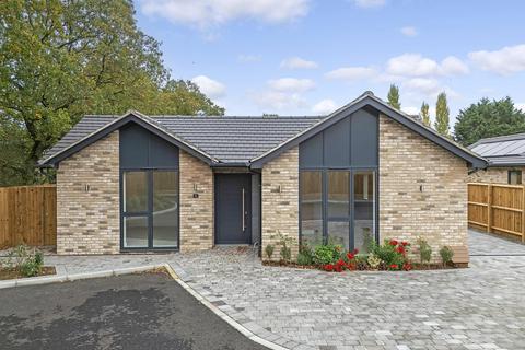 undefined, New Road, Little Burstead, CM12