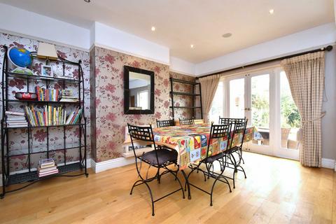 5 bedroom terraced house for sale, Bishops Avenue, Bromley, BR1