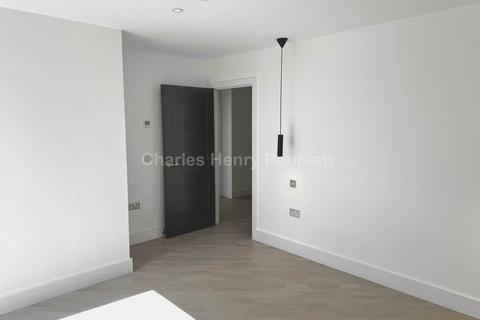 2 bedroom apartment for sale, Beacon House, Pickard Close, N14