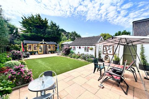 3 bedroom bungalow for sale, Avenue Road, Walkford, Dorset. BH23 5QH