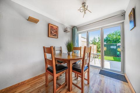 16 The Poplars, Arlesey, SG15 6UW