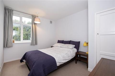 3 bedroom apartment for sale, Kelmscott Gardens, London