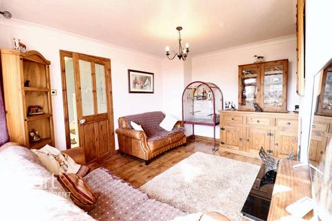 3 bedroom semi-detached house for sale, Winchester Drive, Linton, Swadlincote