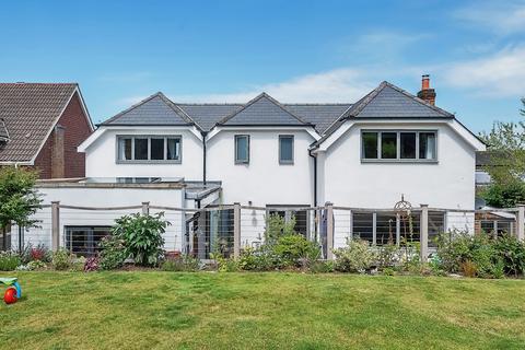 4 bedroom detached house for sale, Longdene Road, Haslemere, GU27