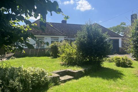 3 bedroom detached bungalow for sale, Tewkesbury GL20