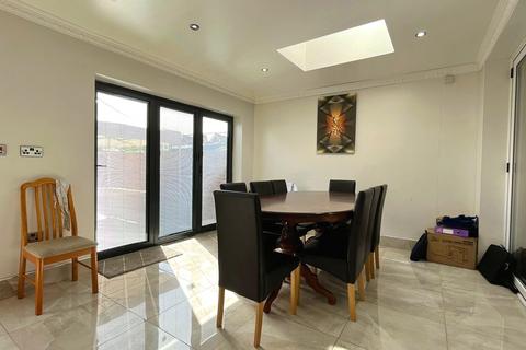 1 Coopers Row, Iver, SL0 0HP