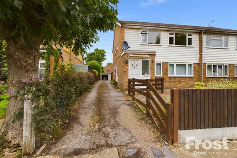 2 bedroom maisonette for sale, Wolsey Road, Ashford, Surrey, TW15