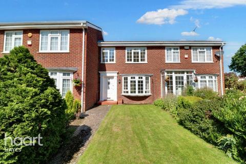 3 bedroom terraced house for sale, Wood End, Hayes