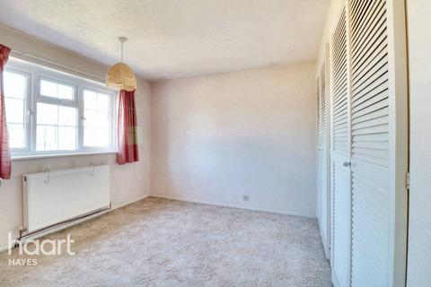 7 Wood End, Hayes, UB3 2RJ