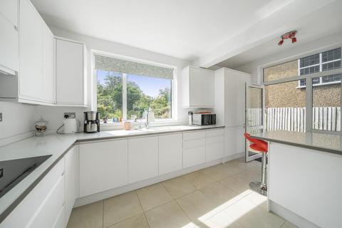 1 Downs Bridge Road, Beckenham, BR3 5HX