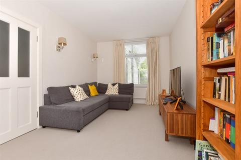 48 Cornwall Road, Walmer, Deal, CT14 7SA