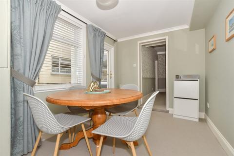 48 Cornwall Road, Walmer, Deal, CT14 7SA