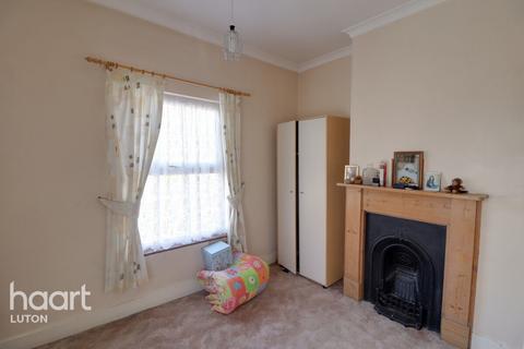 2 bedroom end of terrace house for sale, New Town Street, Luton