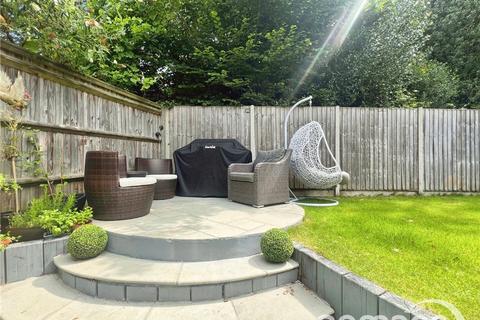 8 Ely Close, Frimley, Camberley, GU16 9FB
