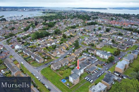 2 bedroom flat for sale, Freshwater Drive, Poole BH15