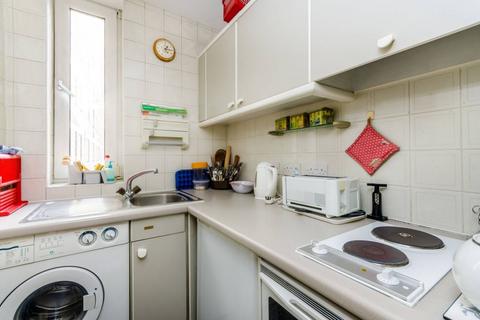 1 bedroom flat to rent, Sloane Avenue, London SW3