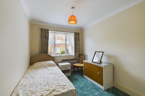 2 bedroom flat for sale, St. Colmans Avenue, Portsmouth PO6