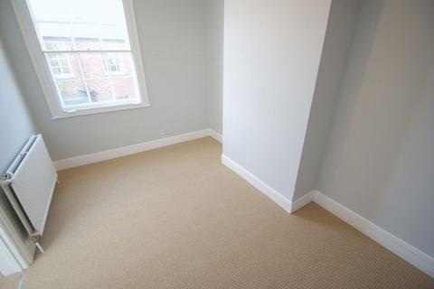 2 bedroom terraced house to rent, Jubilee Square, Exeter