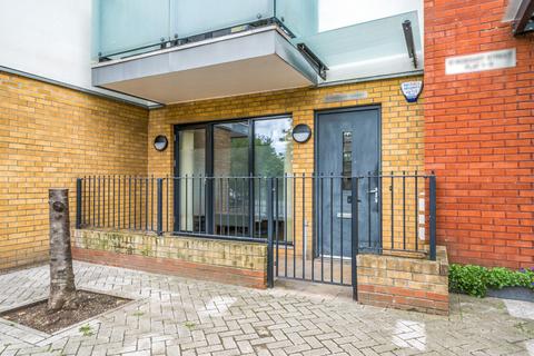 1 bedroom maisonette for sale, Robsart Street, Brixton, London