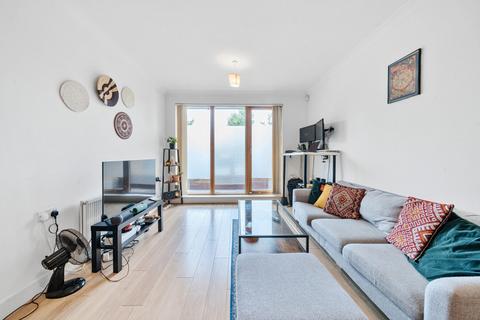 1 bedroom maisonette for sale, Robsart Street, Brixton, London