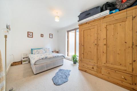 1 bedroom maisonette for sale, Robsart Street, Brixton, London