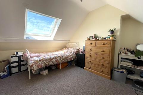 2 bedroom flat to rent, Trafalgar Road, Portslade, East Sussex