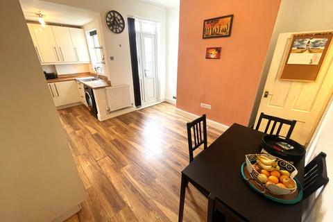 3 bedroom terraced house for sale, Gill Street, Stockport