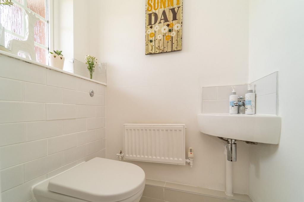Living Level Toilet