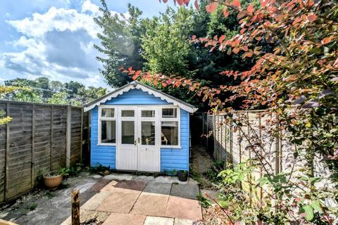 20 Five Acres Close, Lindford, Bordon, GU35 0SJ