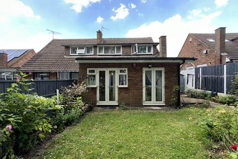 4 bedroom semi-detached house to rent, Florence Avenue, Luton LU3