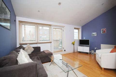 2 bedroom flat to rent, Balham High Road, Balham, London, SW17