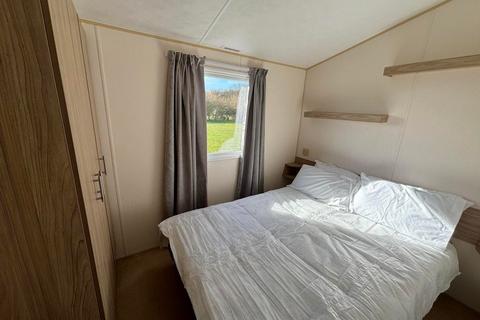 3 bedroom static caravan for sale, Sand le Mere Holiday Park