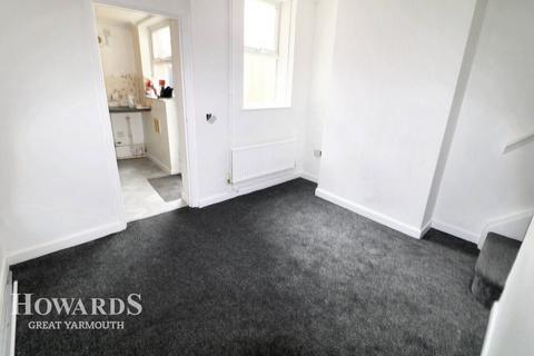 2 bedroom terraced house for sale, Exmouth Road, Great Yarmouth