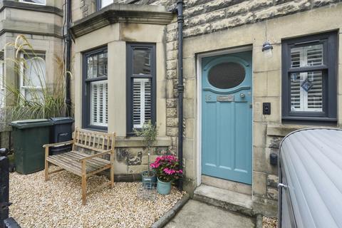 16 Darnell Road, Edinburgh, EH5 3PL