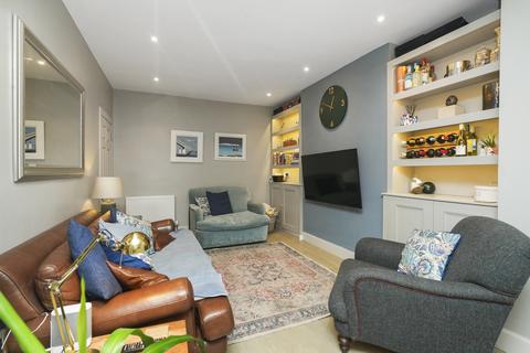 16 Darnell Road, Edinburgh, EH5 3PL