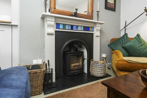 16 Darnell Road, Edinburgh, EH5 3PL