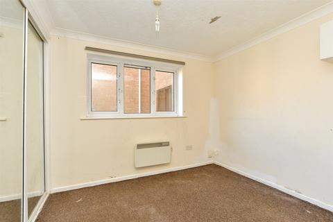 1 bedroom ground floor flat for sale, Ferrier Close, Parkwood, Gillingham, Kent