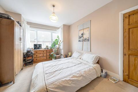 3 bedroom end of terrace house for sale, Clarendon Grove, Mitcham, CR4