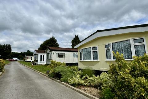 2 bedroom park home for sale, Edenbridge, Kent, TN8