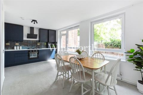 3 bedroom ground floor flat for sale, Erskine Crescent, London, N17