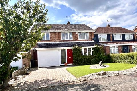 4 bedroom detached house for sale, Dove Rise, Oadby, Leicester, LE2