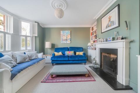 4 bedroom semi-detached house for sale, Firgrove Hill, Farnham, Surrey, GU9