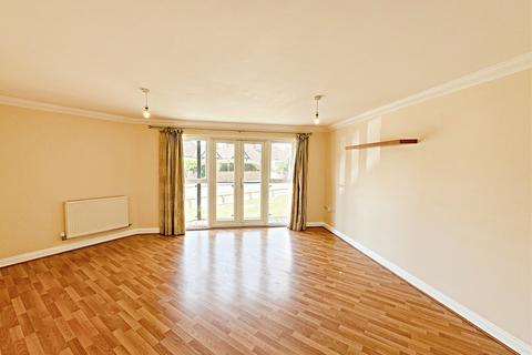 2 bedroom apartment to rent, Gloucester Court, Hatfield, AL10