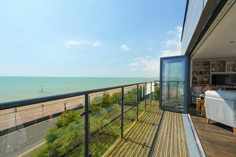 2 bedroom apartment for sale, Court Road, Hythe, CT21