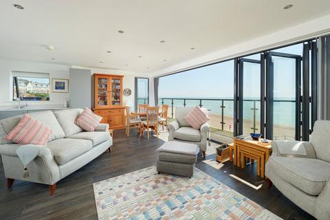 2 bedroom apartment for sale, Court Road, Hythe, CT21