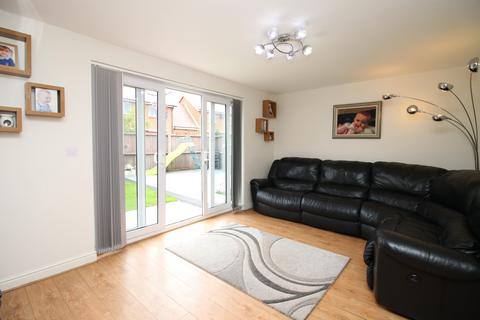 4 bedroom terraced house for sale, Hawknest Avenue,  Fleetwood, FY7