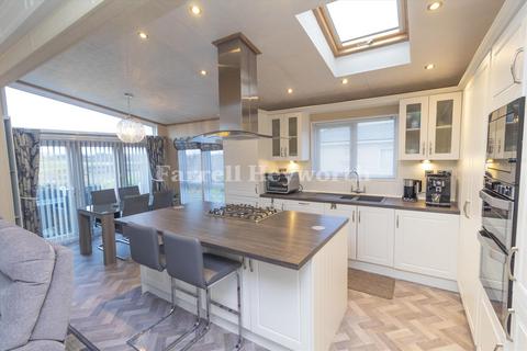 2 bedroom property for sale, Garstang Road West, Poulton Le Fylde FY6