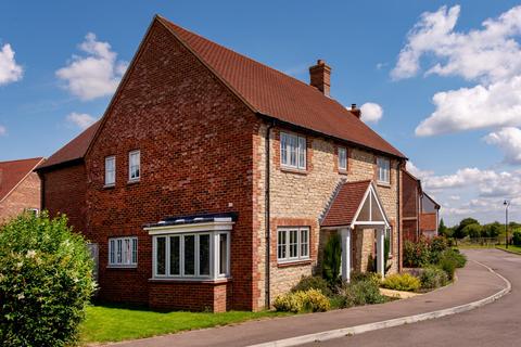 4 bedroom detached house for sale, Fairfield Close, Haddenham, Buckinghamshire, HP17