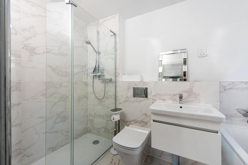 Bedroom One En Suite